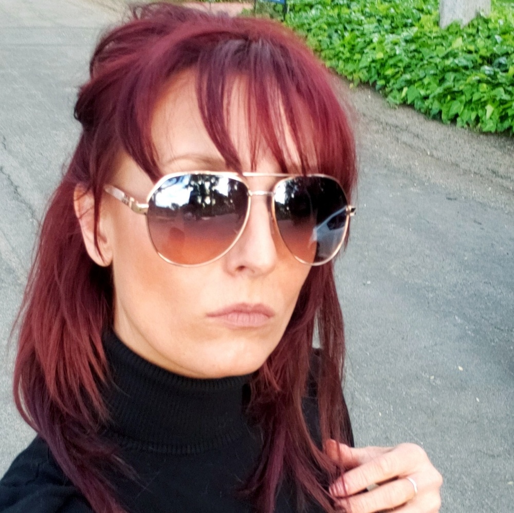 Meet your Posher, Sabrina